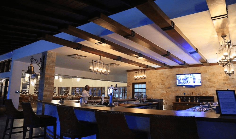 Golfer near clubhouse